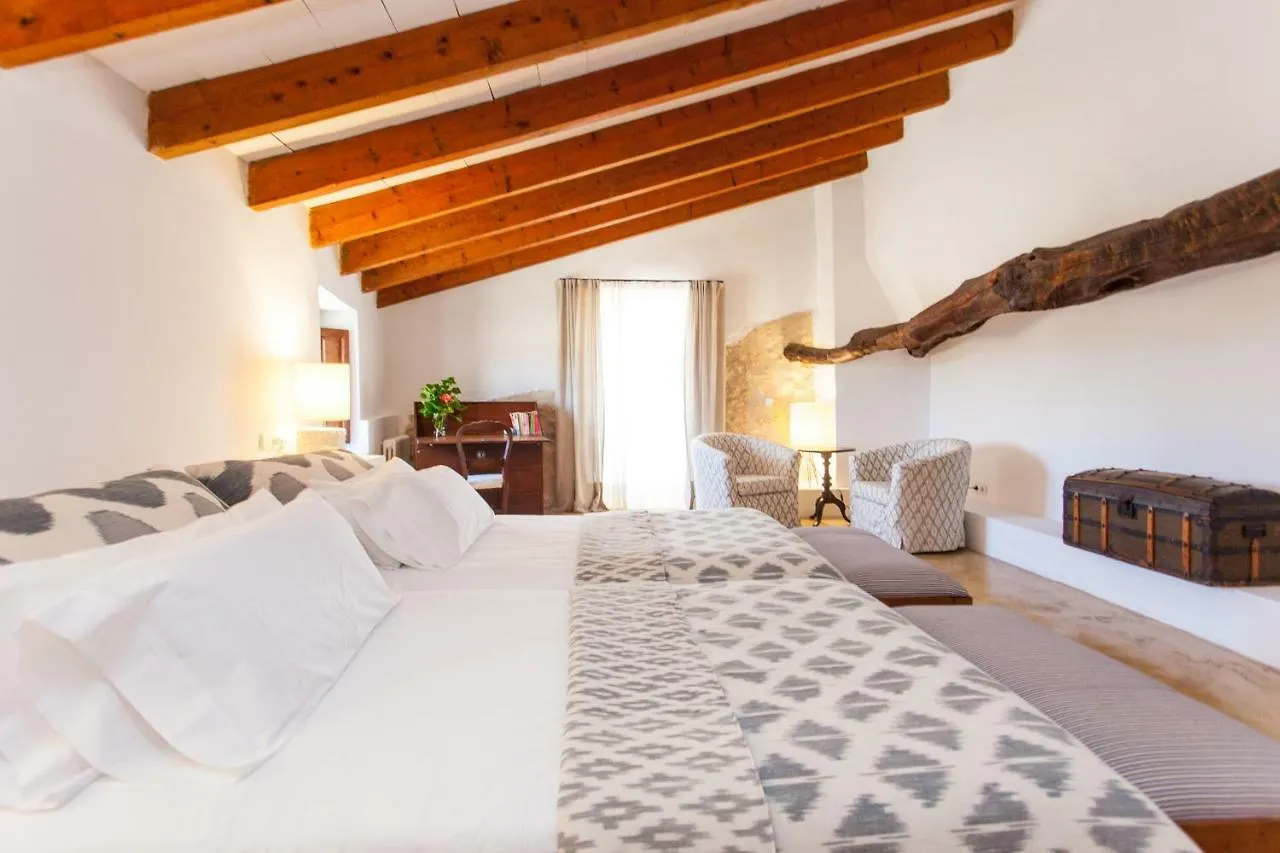 Oliver Moragues Grandhouse & Vineyard Альгайда