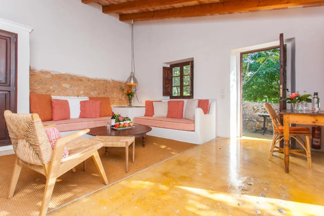 Oliver Moragues Grandhouse & Vineyard 0*, Algaida (Mallorca) Spain